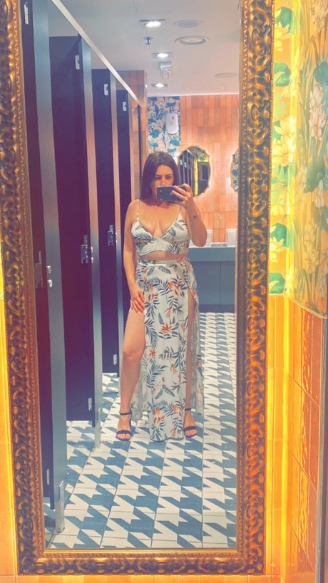 Foto di nudo di fuga di OnlyFans di Missblueyees