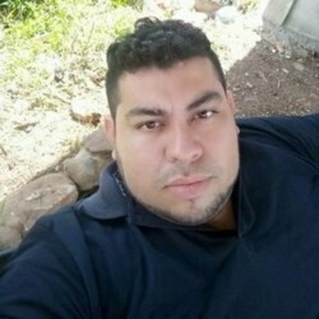 Foto di nudo di fuga di OnlyFans di Luis Ramos