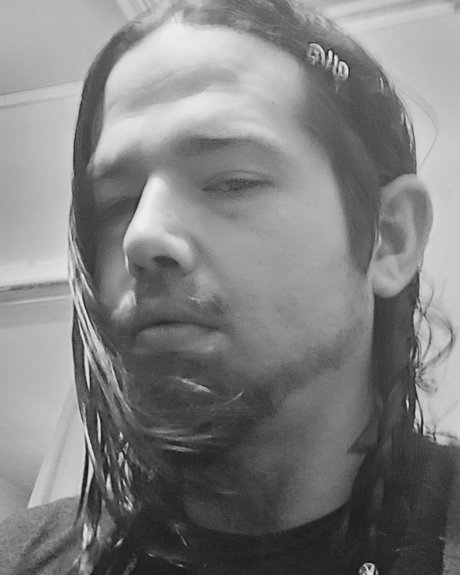 Foto di nudo di fuga di OnlyFans di Jonny Lawless