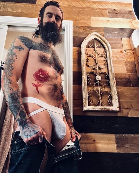 Foto di nudo di fuga di OnlyFans di Jonny Cockswell