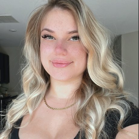 Foto di nudo di fuga di OnlyFans di Baylee Everly