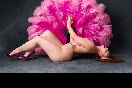 Foto di nudo di fuga di OnlyFans di Miss Spicy Ginger