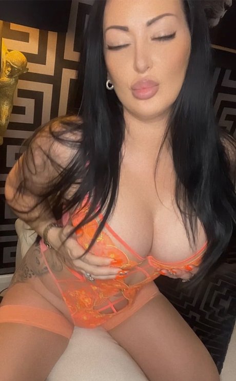 Foto di nudo di fuga di OnlyFans di  Miss C