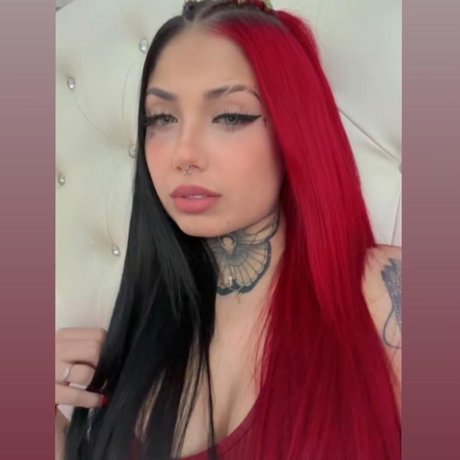 Foto di nudo di fuga di OnlyFans di Miss Cherryl 