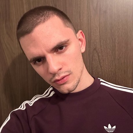 Foto di nudo di fuga di OnlyFans di Misha