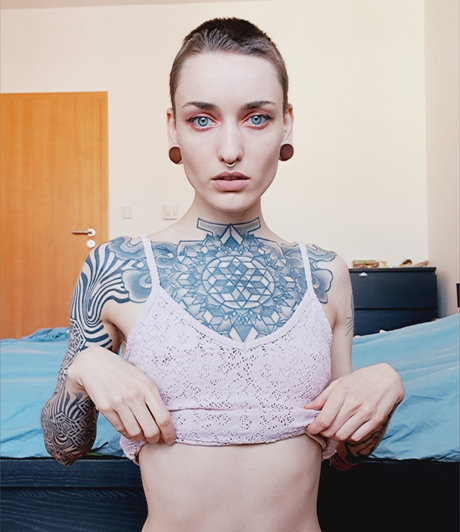 Foto di nudo di fuga di OnlyFans di Misha Manist