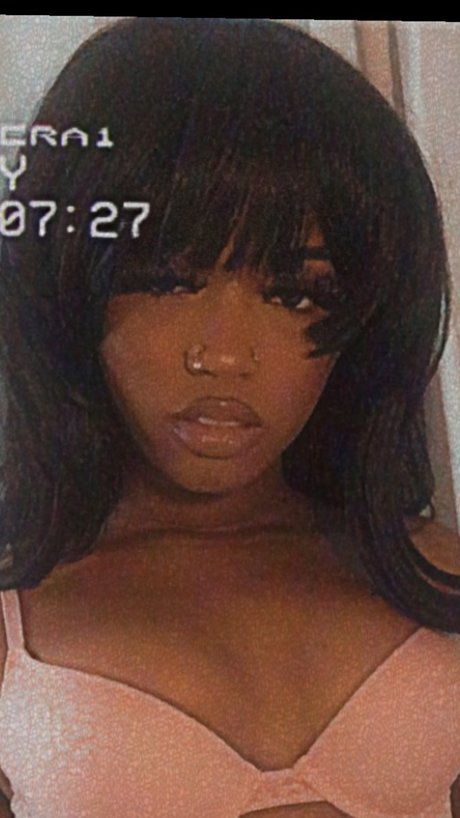 Foto di nudo di fuga di OnlyFans di Theerealcarmen