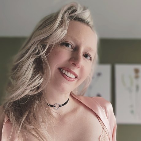 Foto di nudo di fuga di OnlyFans di Mira Vip 