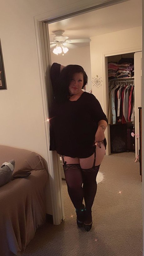 Foto di nudo di fuga di OnlyFans di Miranda Ashley