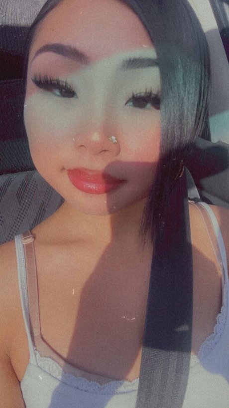 Foto di nudo di fuga di OnlyFans di Lilianna Moun
