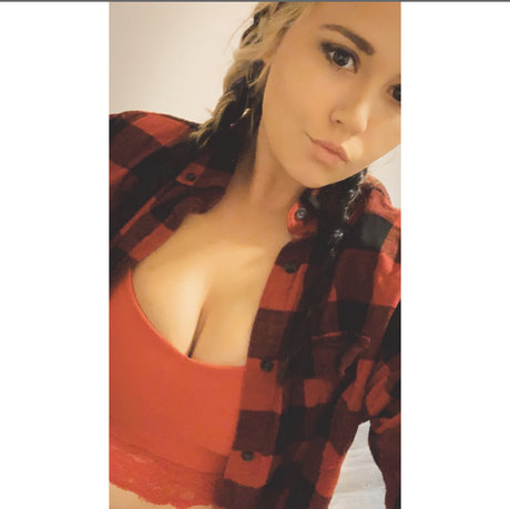 Foto di nudo di fuga di OnlyFans di Cece Nicole