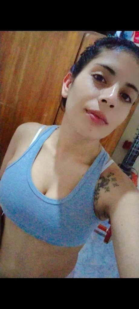 Foto di nudo di fuga di OnlyFans di Camii