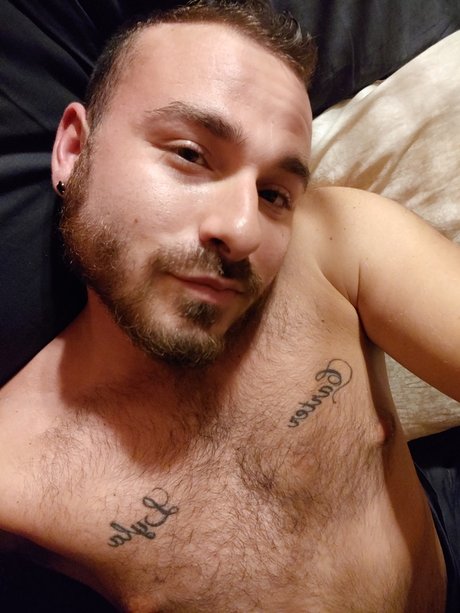 Foto di nudo di fuga di OnlyFans di Jason Cassar