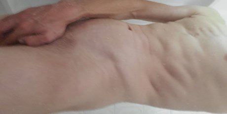Foto di nudo di fuga di OnlyFans di Canadian Adventurer