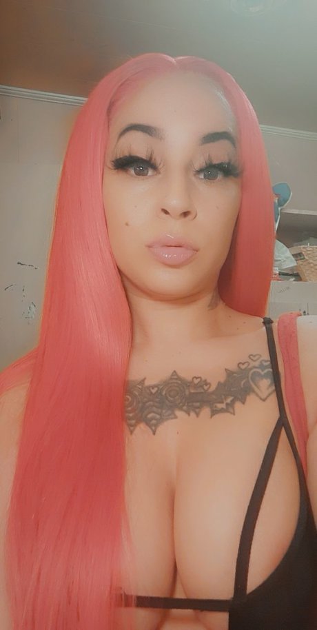 Foto di nudo di fuga di OnlyFans di Itty Bitty