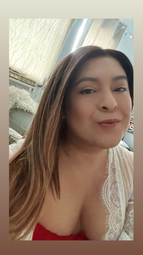 Foto di nudo di fuga di OnlyFans di Camilatsamateur