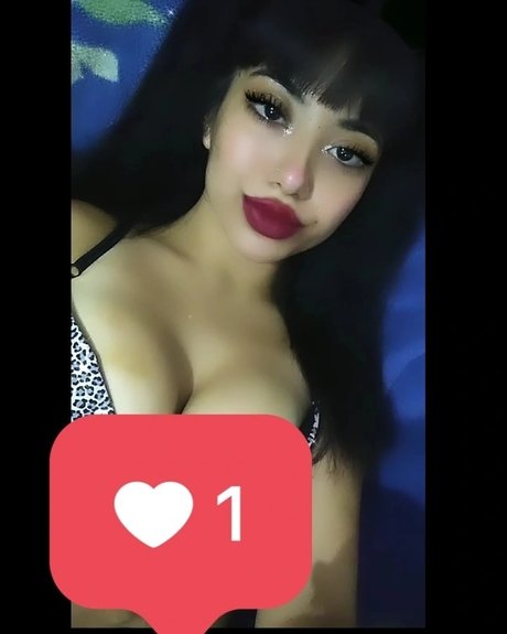 Foto di nudo di fuga di OnlyFans di Camila Acosta