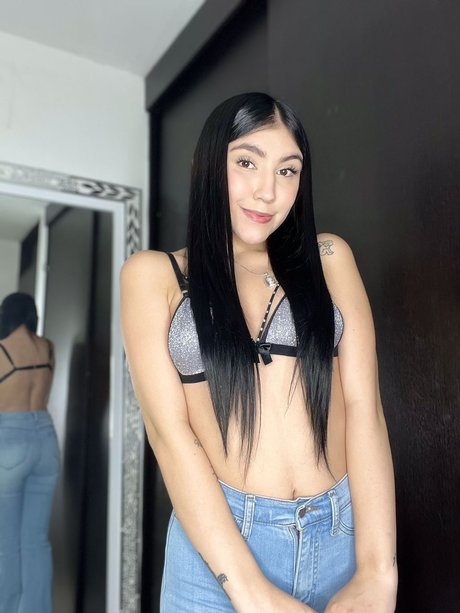 Foto di nudo di fuga di OnlyFans di  
