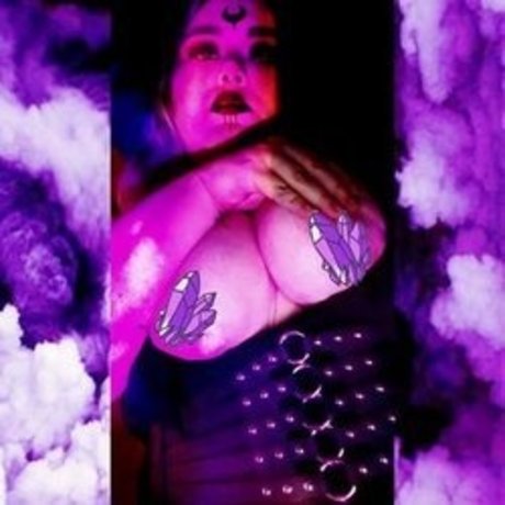 Foto di nudo di fuga di OnlyFans di Candi Deville