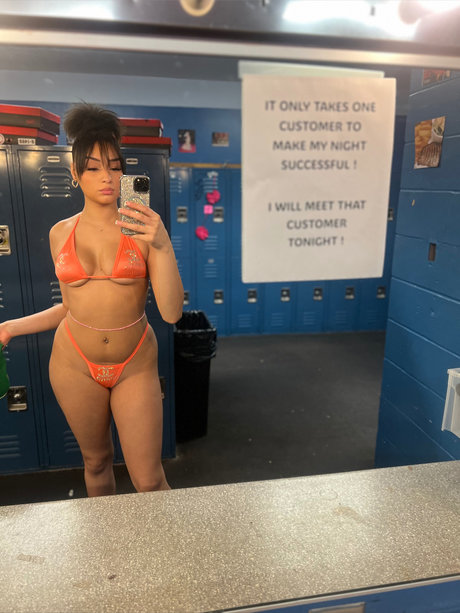 Foto di nudo di fuga di OnlyFans di Jayla 