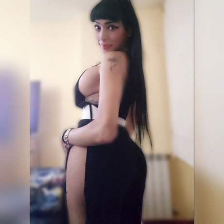 Foto di nudo di fuga di OnlyFans di Danielahot