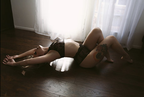 Foto di nudo di fuga di OnlyFans di Heather Lindsay