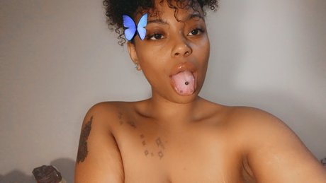 Foto di nudo di fuga di OnlyFans di Jezabel Rose 