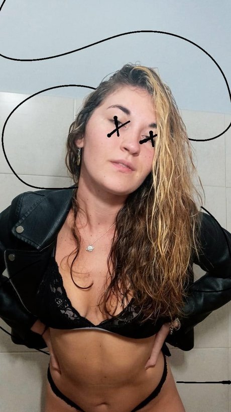 Foto di nudo di fuga di OnlyFans di Jazmn