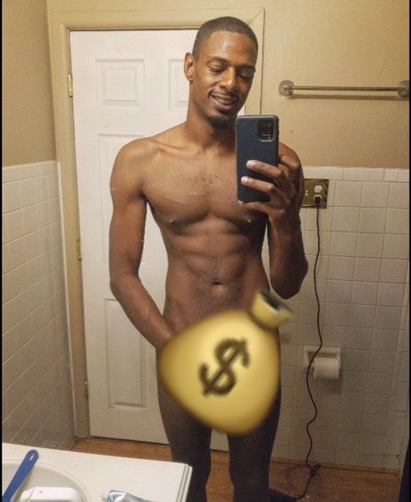 Foto di nudo di fuga di OnlyFans di Him Littyy