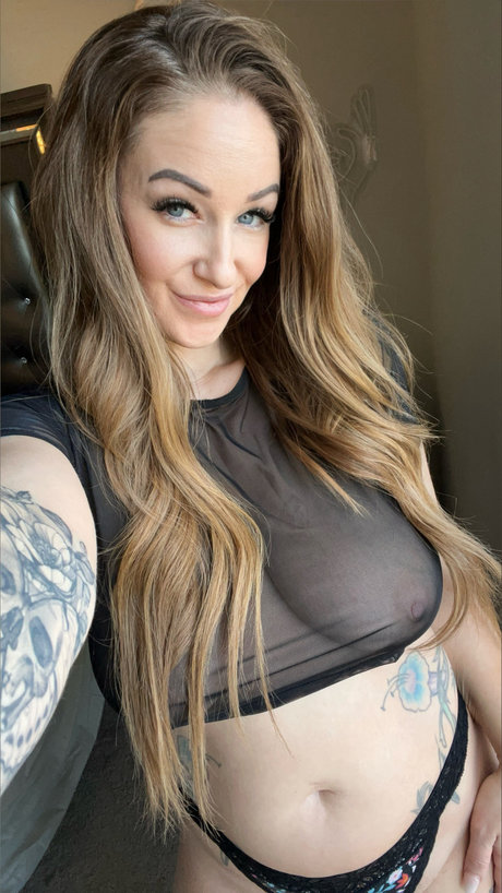 Foto di nudo di fuga di OnlyFans di Jess