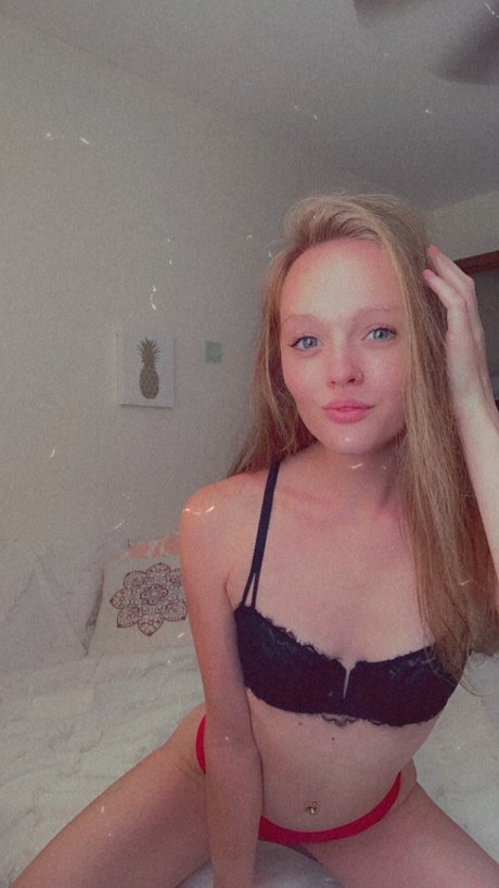 Foto di nudo di fuga di OnlyFans di Hana Blaze