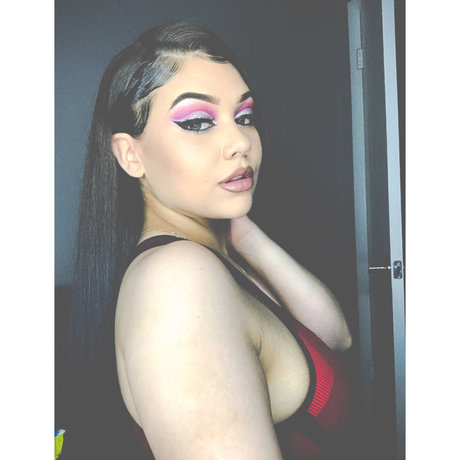 Foto di nudo di fuga di OnlyFans di Jewels