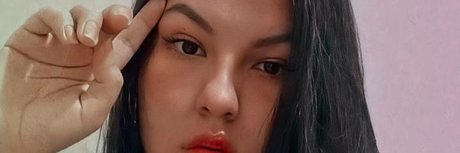 Foto di nudo di fuga di OnlyFans di Bella