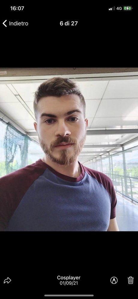 Foto di nudo di fuga di OnlyFans di Hotredbeard