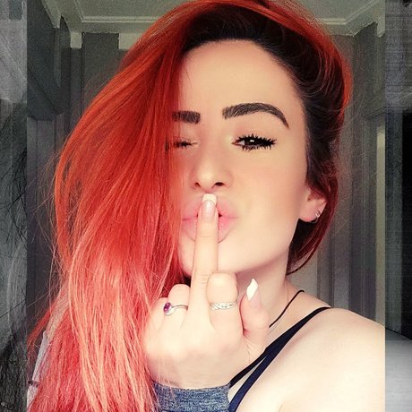 Foto di nudo di fuga di OnlyFans di Mistress Innis Foot Place