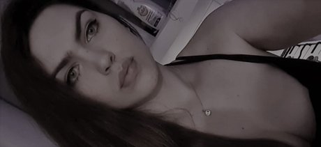 Foto di nudo di fuga di OnlyFans di Daniela