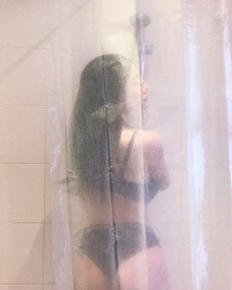Foto di nudo di fuga di OnlyFans di Worship My Boobs