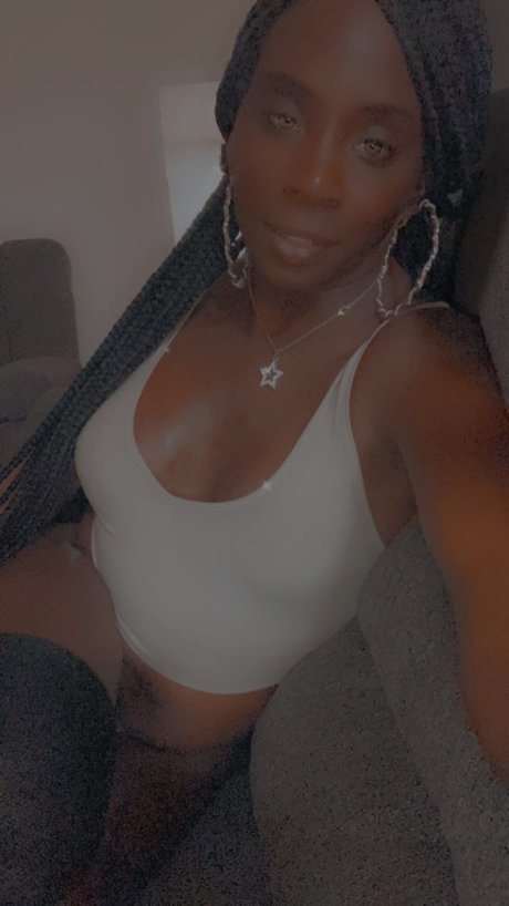 Foto di nudo di fuga di OnlyFans di U6908751