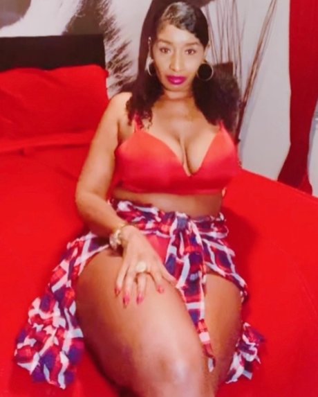 Foto di nudo di fuga di OnlyFans di Cherokeemaria