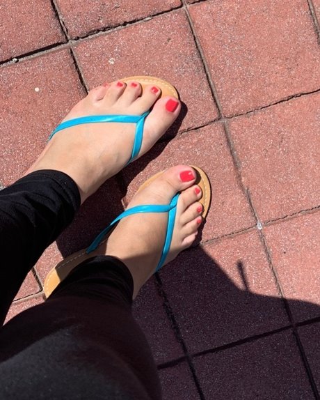 Foto di nudo di fuga di OnlyFans di Vixenprettyfeet