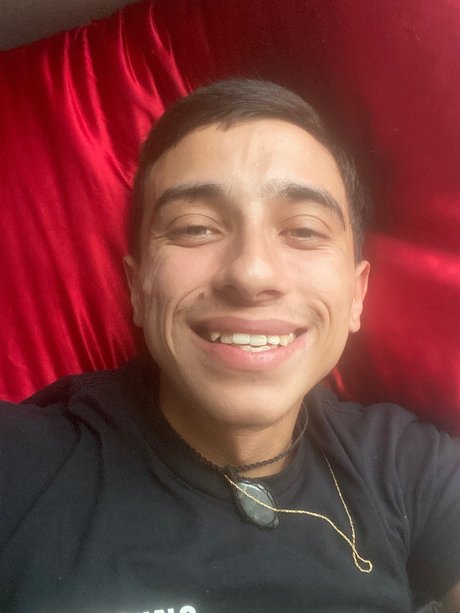 Foto di nudo di fuga di OnlyFans di Moeliciousmoe