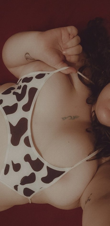 Foto di nudo di fuga di OnlyFans di Mochi B