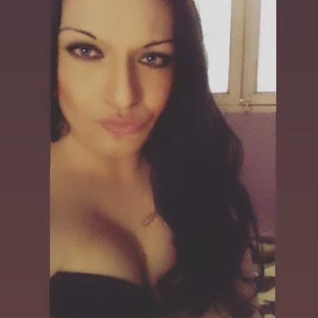 Foto di nudo di fuga di OnlyFans di Dita Parlo