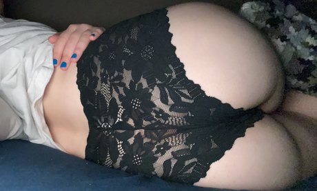 Foto di nudo di fuga di OnlyFans di Mmahn