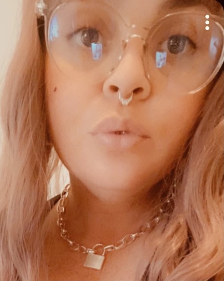 Foto di nudo di fuga di OnlyFans di Hotwifesarah