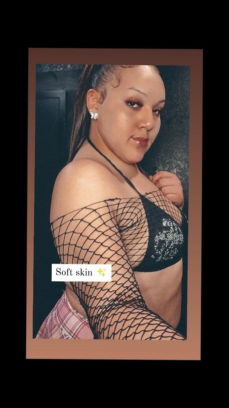 Foto di nudo di fuga di OnlyFans di Miss Peaches 