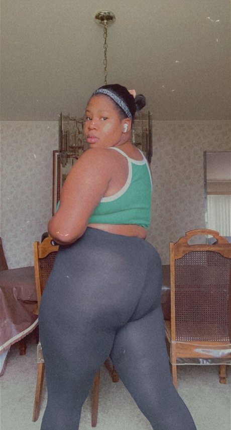 Foto di nudo di fuga di OnlyFans di Juicy Thickie