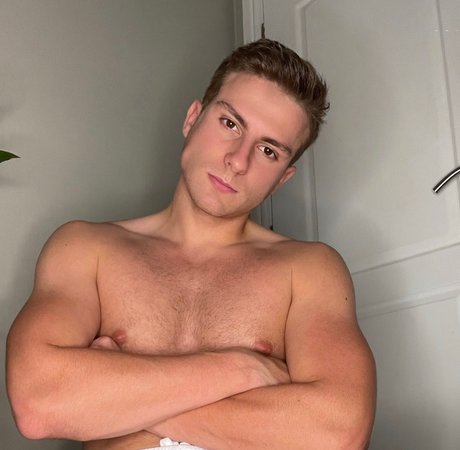 Foto di nudo di fuga di OnlyFans di Handsome Hunk