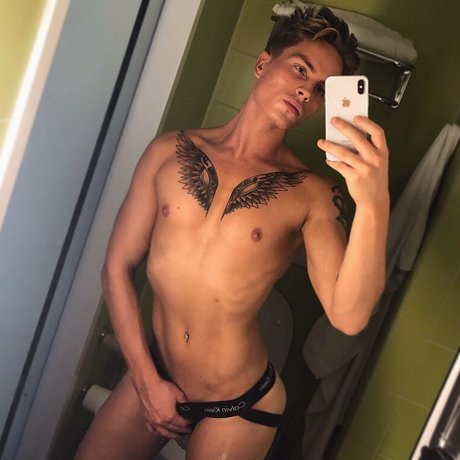 Foto di nudo di fuga di OnlyFans di Jayden James