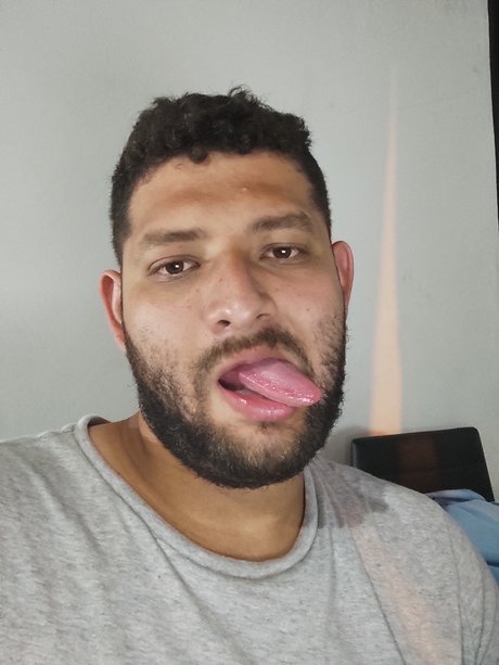 Foto di nudo di fuga di OnlyFans di Javo